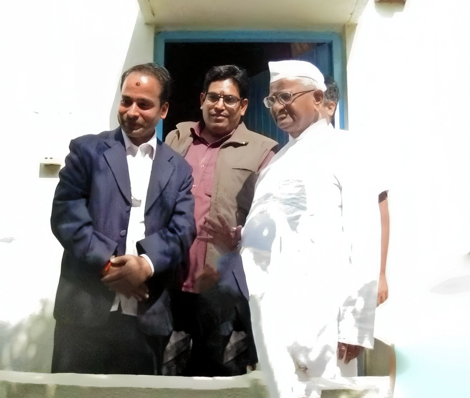 An Honorable Encounter: Dr. Kailash Prasad Shah with Anna Hazare